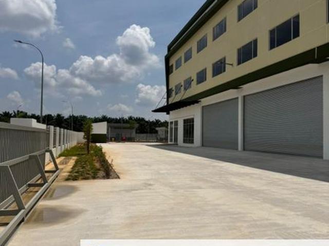 New 3 Storey Detached Warehouse Corner Lot For Sale