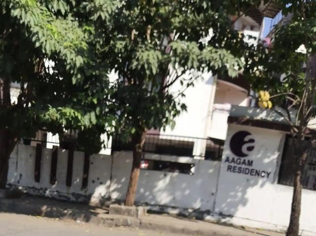 New 3bhk Flat Rent 3 Bedroom 1950 Sq. Ft. Apartment in Adajan Surat Listing ID: #9752