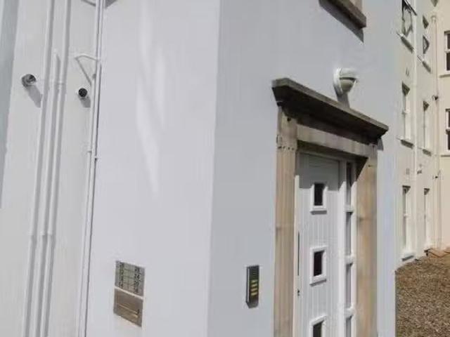 For Rent! 18 West Strand Avenue
