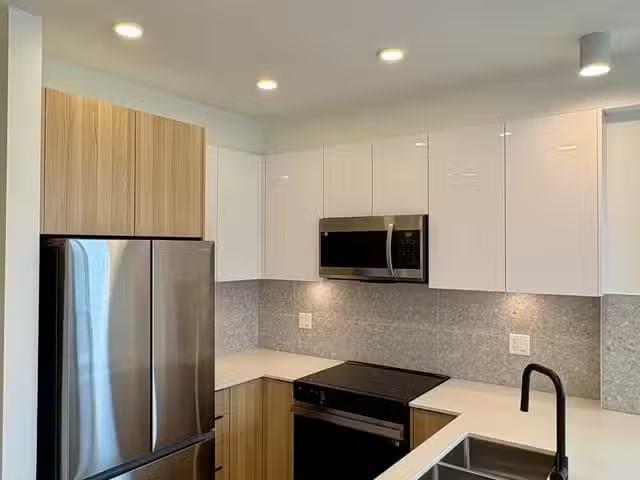 New 1 BR Apartment for rent in Langley, Langley, 416 20769 Fra.