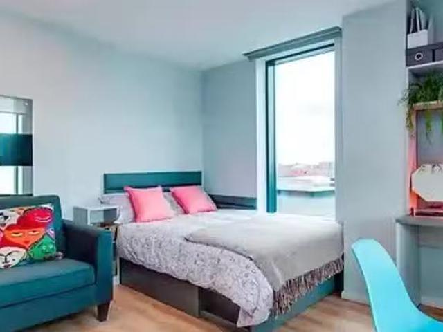 New 1 BR Classic Ensuite