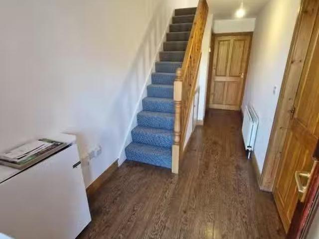 New 28 Castle Avenue