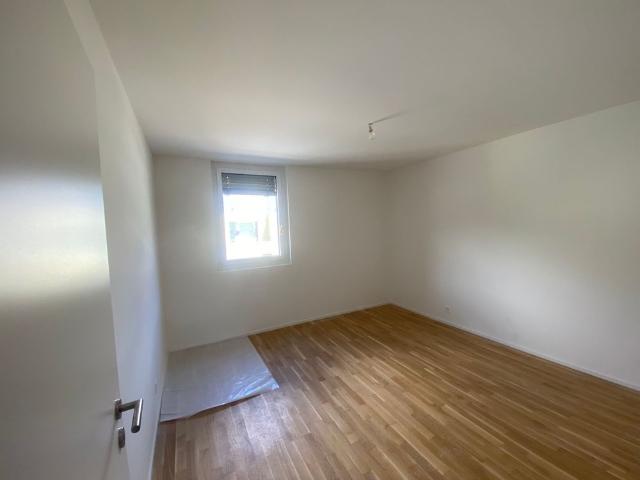 New apartment with 2.5 rooms for rent in Uvrier 60 m²