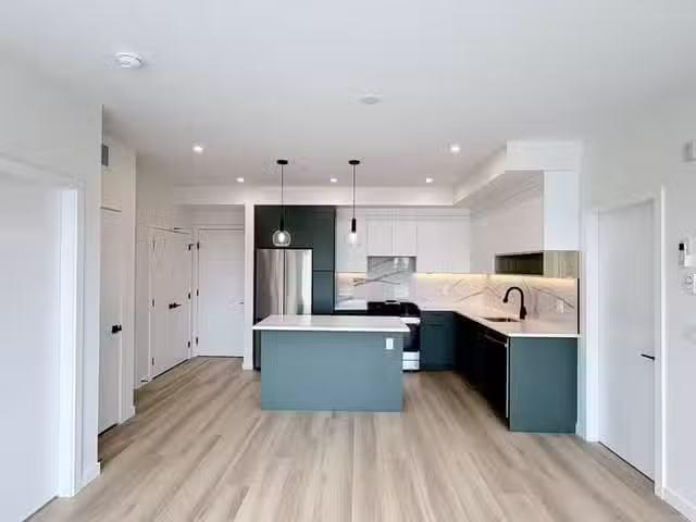 New 2 BR Apartment for rent in Surrey, Cloverdale, 5XX 6270 Go.