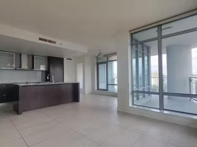 Cozy 2 BR Apartment for rent in Vancouver, Vancouver West, 220.