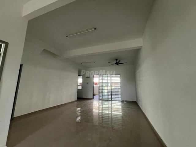 New 2 Storey Taman Bakti YNS Pudina, Labu Hilir, Negeri Sembilan