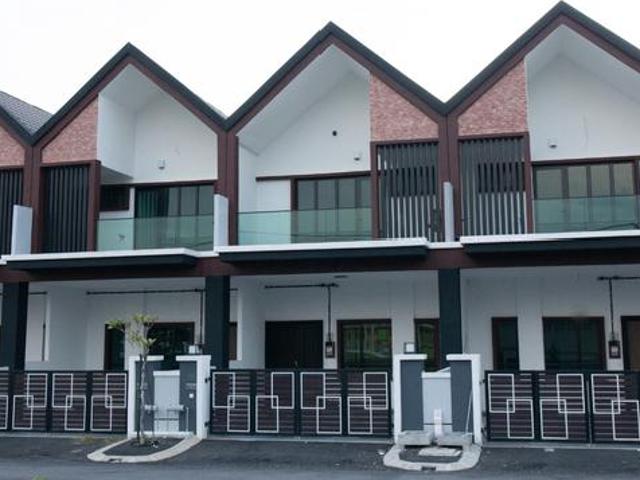 New 2Storey Terrace SemiFurnished Near Sentra Mall Klebang Ipoh