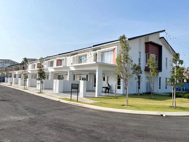 New 2storey Terraced House for Sale 4 Bedroom 1400 sqft NilaiNS