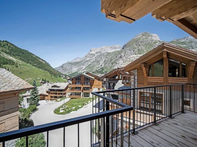 Apartment with 5 rooms on sale in Val d'Isère 215 m² | dreamo. Ch
