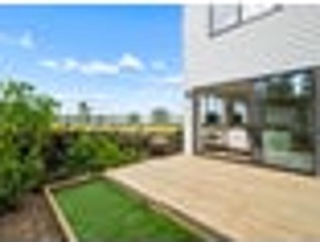 New 4 Bedroom Home | Overlooking Ambury Park