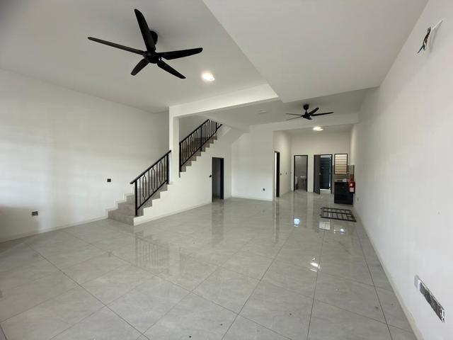 NEW 4 ROOM 2 Storey Terrace Tmn Pengkalan Impian iMolek Bukit Katil