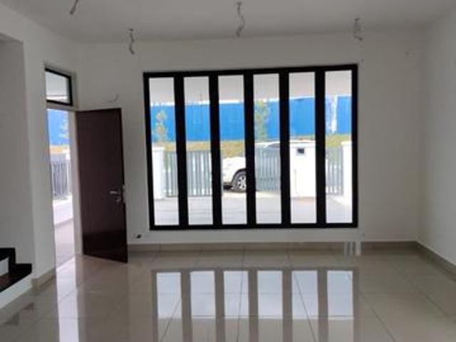 NEW COMPLETED CORNER UNIT Double Storey Mutiara Hills Semenyih Sel