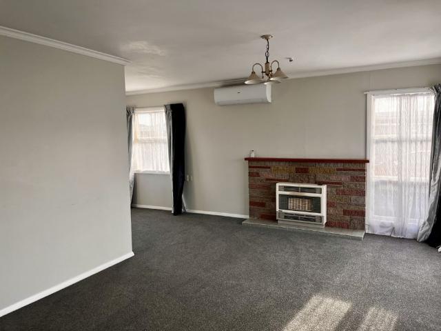 New Carpet, New Kitchen, Great School Zones!