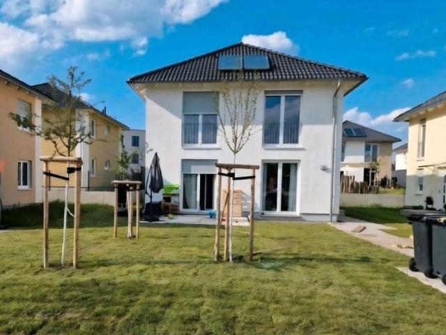 New & charming House close to city center