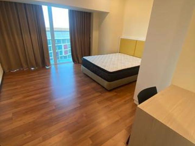 New Crown Pacific Apartment For rentnear the spring mall