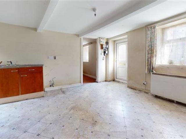 New Antrim Street, Castlebar, Co. Mayo Sherry FitzGerald Durcan 4912 MyHome. Ie Residential