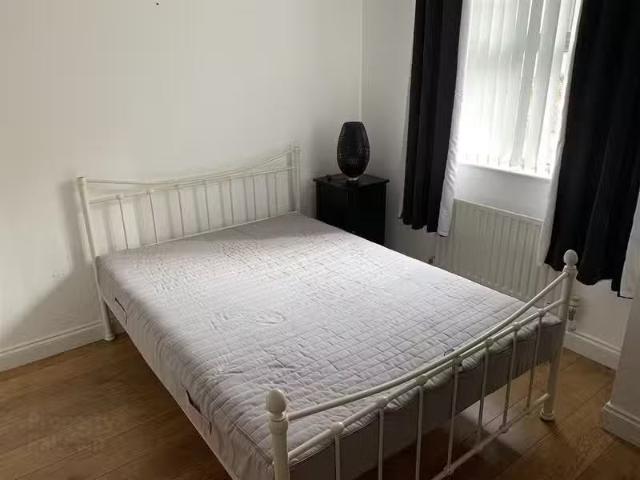Deal! APT 66, 38 Alfred Street