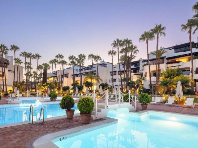 NEW Apartment with 3 bedrooms in Marbella