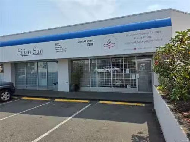 Charming B 3388 Douglas St, Saanich, BC, V8Z 3L3 commercial.