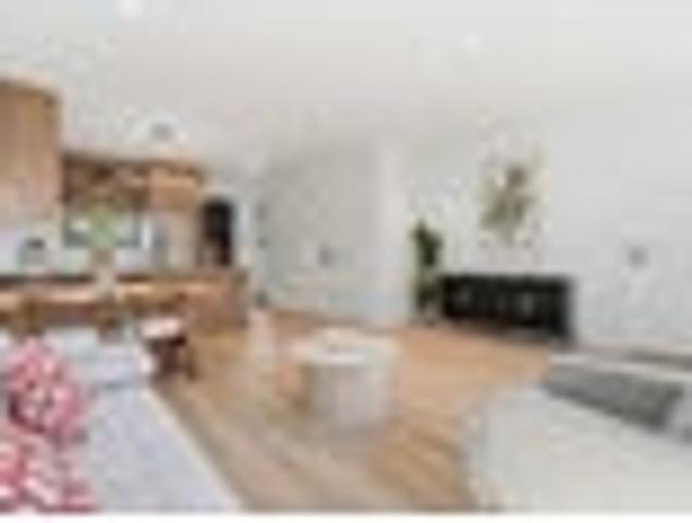 New Beachside Rangitoto Zone Freestanding
