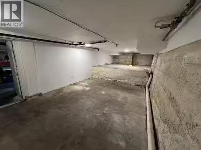 New Bsmt 279 8Th Street, North Meadows, BC, V7L 1Y9 commerci.