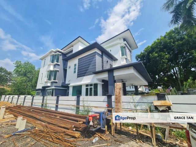 New Built and Sell Designer Bungalow with Private Lift