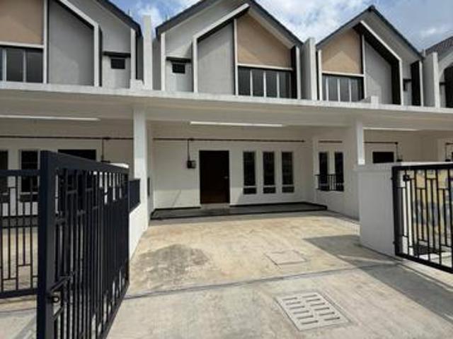 New Double Storey Terrace near Setia Alam Newly Completed House