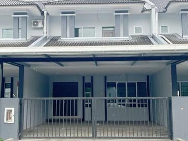 New Double Storey Terrace Intermediate house at Siburan 17 Mile KCH