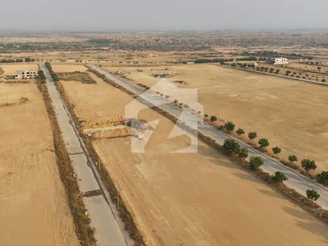 New deal! 500 Sq Yd Plot For Sale Precinct 27A, Bahria Town Karachi. Adjacent to Golf Course & Jinnah Avenue | 10 Mins Drive from Main Gate | Developed & Ready to Construct Plot at Investor Rate