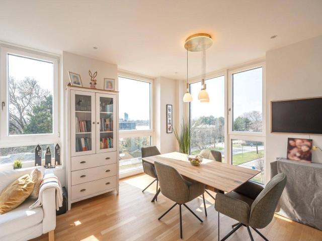 NEW+ Energy efficient, great layout, U1, many communal rooms
