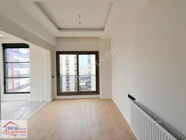 New Form'dan Çiftlikköy Civ. Kiralık 2+1 Köşe Daire