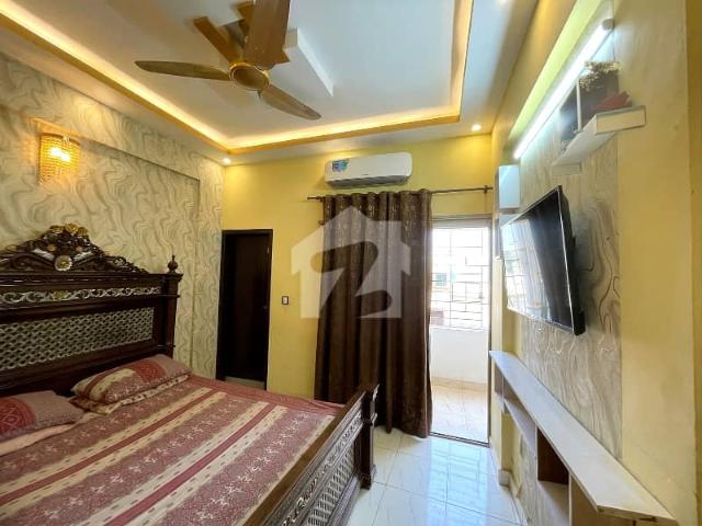 New Flat For Sale In North Karachi 7D2. North Alrauf Apparment 2 2nd Floor Opposite Saddique Akbar Musjid Main Road Facing