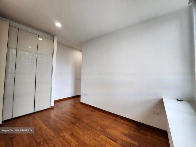 New Futura D9, Condominium