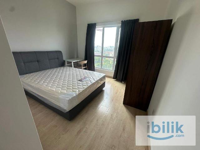 New Fully Furnished Master Room Near HUKM