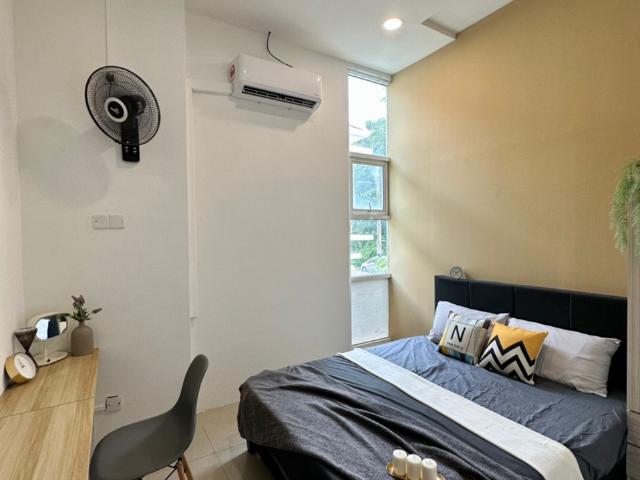 NEW furnished room at Tanjung Bungah OPPOSITE Mercury Hotel Welcome workers and student