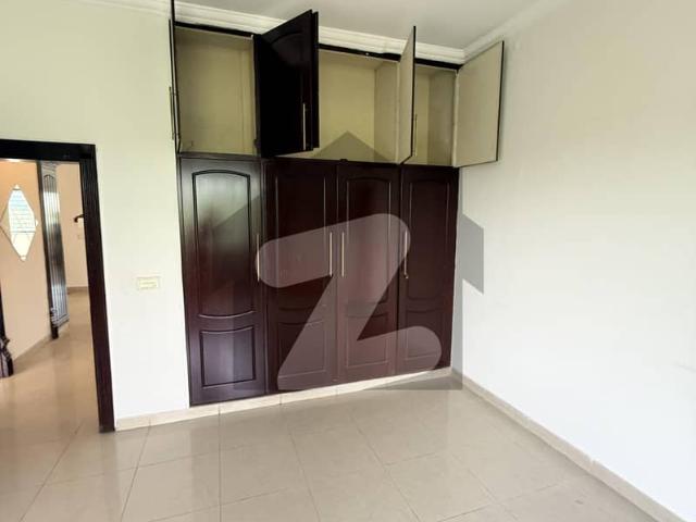 New Kanal Upper Portion Available For Rent