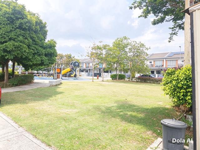 NEW HOUSE END LOT 2Storey Daunan Halya Puncak Alam