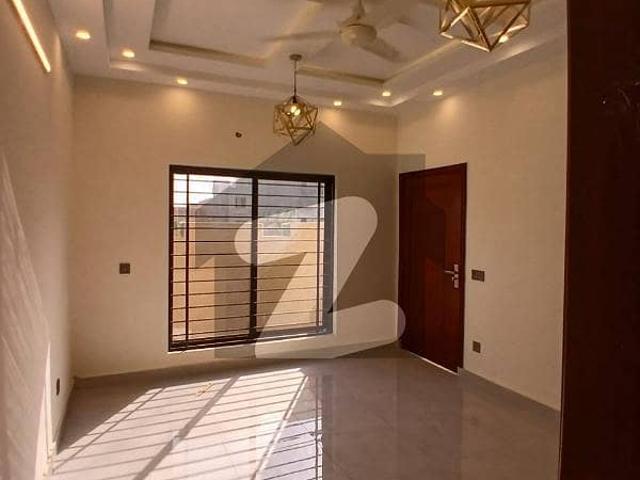 New House for Sale in G 13/1 Islamabad Investor Price!
