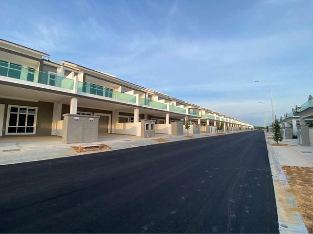 New House Freehold Gated Guarded Double Storey nr Cheng Melaka