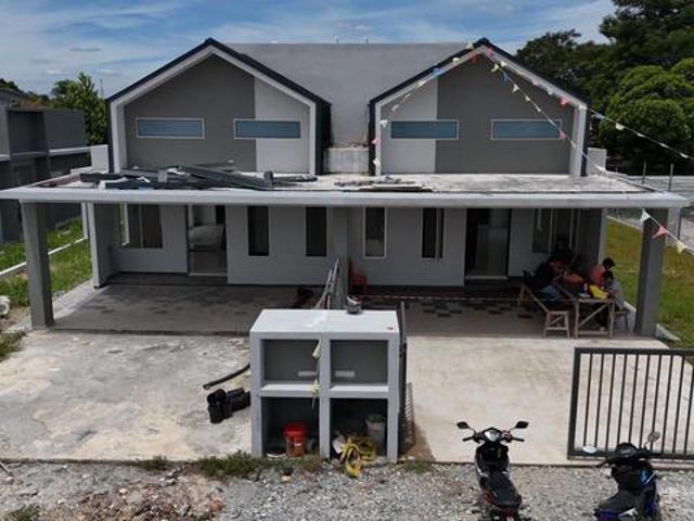 New House Semi D Desaville 3 Pekan Meru Klang