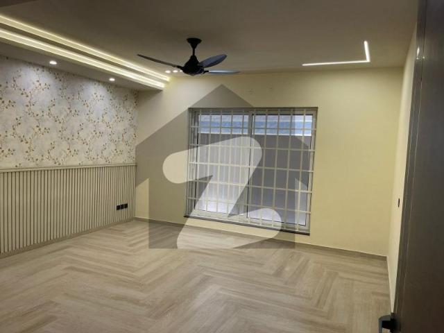 New house with basement for sale I 8/2