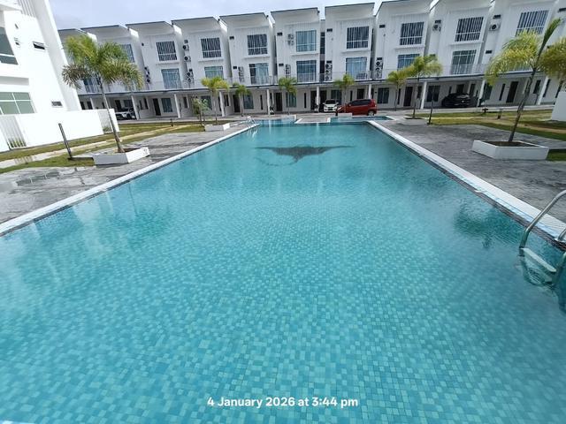 NEW Lower Unit TownhousePartial FurnishedBatu Kawa EmartKuching