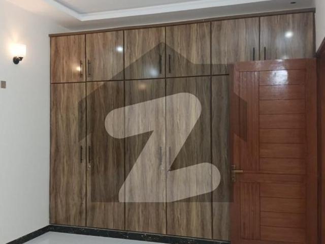 New lease 400 square yards house for sale Saadi Town