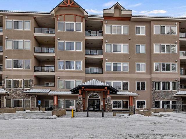 New Listing In Sw Calgary! 2 Bdrm, 2 Bath, 2 Parking Stalls!