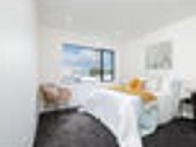 New Lynn, 4 bedrooms, $720 pw
