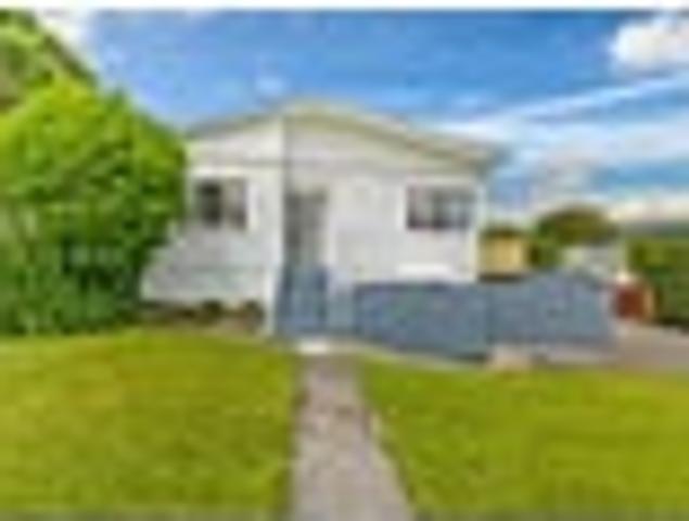 New Lynn, 4 bedrooms, $830 pw