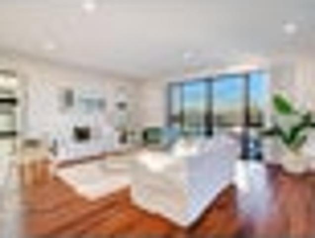 New Lynn, 5 bedrooms, $1000 pw
