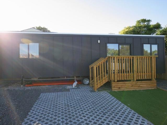 new lynn, 2 bedrooms