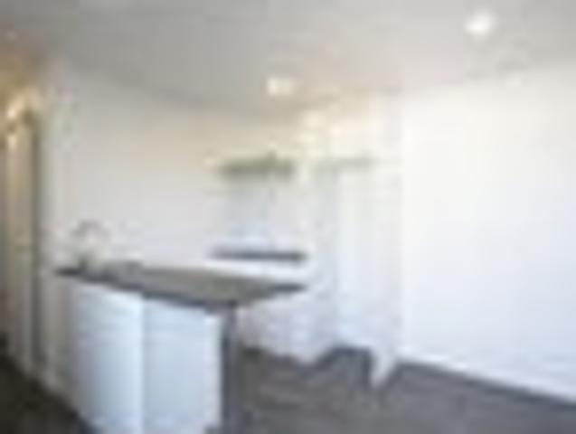 New Lynn, 2 bedrooms, $460 pw