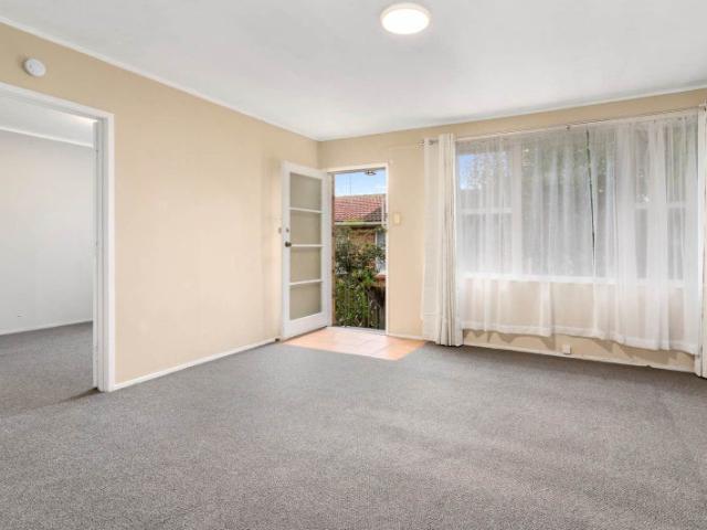 new lynn, 2 bedrooms